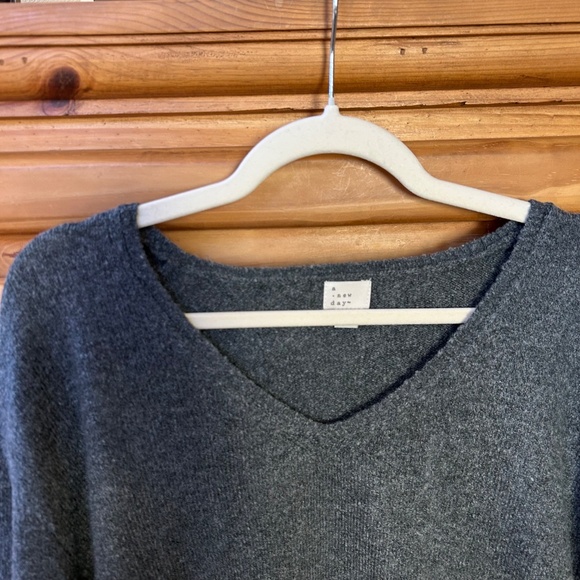 a‎ new day Sweater V-Neck Gray Pullover Women's Size Small - Picture 4 of 5